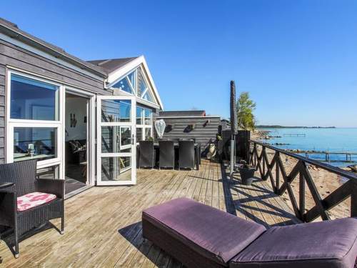 Ferienhaus Grim - 5m from the sea