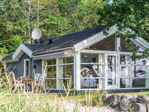 Ferienhaus Selja - 15m from the sea