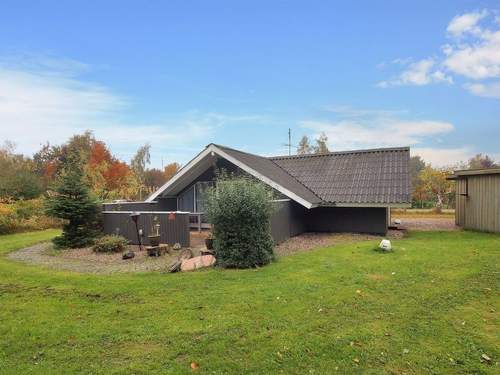 Ferienhaus Roderich - 400m from the sea in Lolland, Falster and Mon