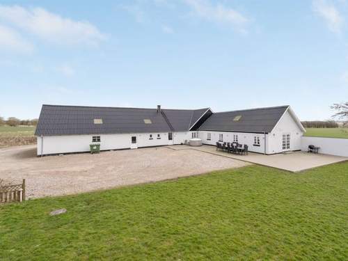 Ferienhaus Folkar - 3km to the inlet