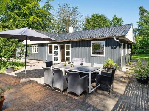 Ferienhaus Tannie - all inclusive - 300m from the sea  in 
Strby (Dnemark)