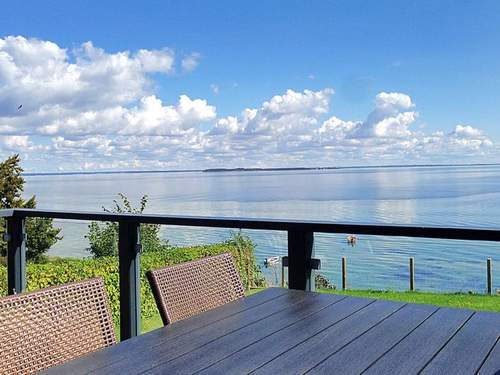 Ferienhaus Majbritt - all inclusive - 50m from the sea  in 
Hejls (Dnemark)