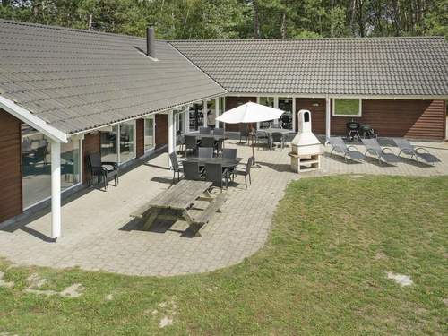 Ferienhaus Hughe - 300m from the sea
