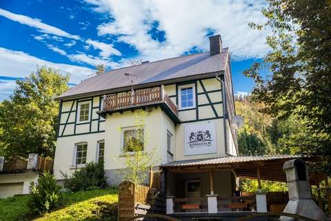 Ferienhaus-Königsalm - Ferienunterkunft in Willingen (13 Personen)