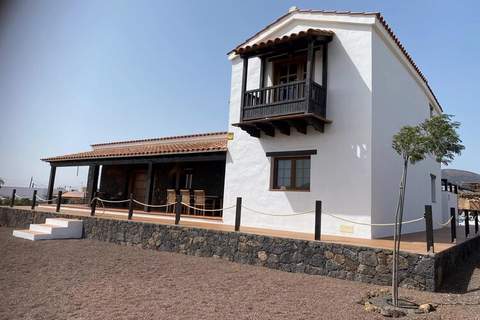 Palacio Caralluma - Ferienunterkunft in La Oliva (8 Personen)