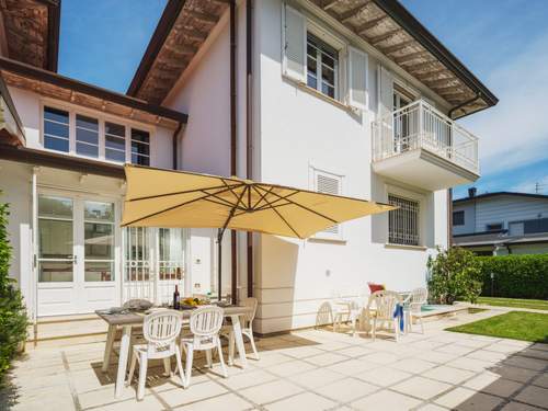 Ferienhaus Villa Clara  in 
Lido di Camaiore (Italien)