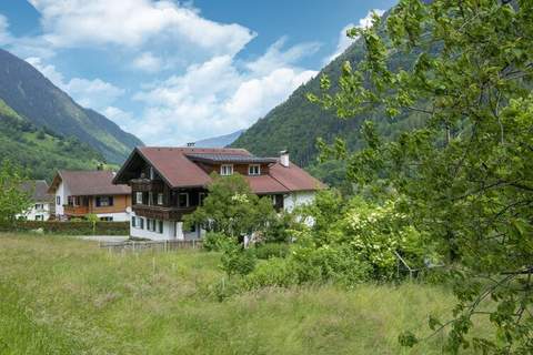 Haus Lukan Groß - Ferienunterkunft in St. Gallenkirch (18 Personen)
