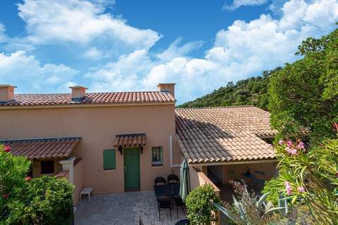 Le Mazet Elly & Julian - Ferienunterkunft in Roquebrune-sur-Argens (6 Personen)