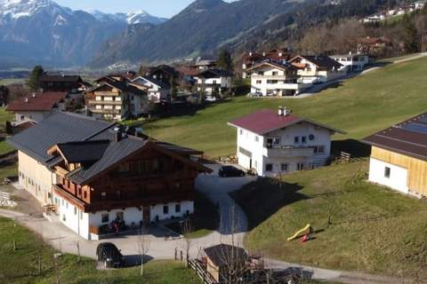 Steinachhof - Ferienhaus in Hart im Zillertal (6 Personen)