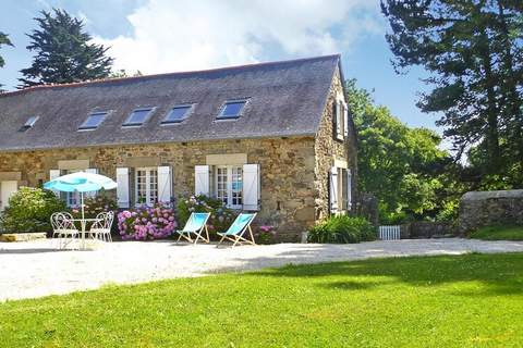 Beautiful country house on common property Plougrescant - Ferienunterkunft in Plougrescant (6 Personen)