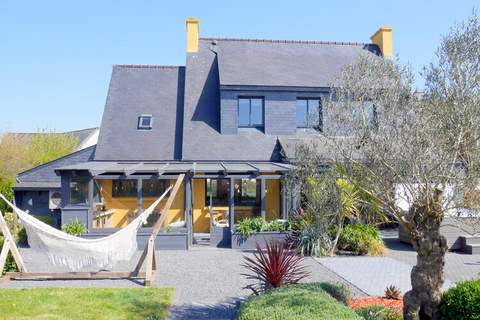 Ferienhaus mit Jacuzzi in Guisseny - Ferienhaus in Guisseny (10 Personen)