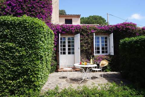 Doppelhaushälfte in Roquebrune-sur-Argens - Ferienhaus in Roquebrune-sur-Argens (4 Personen)