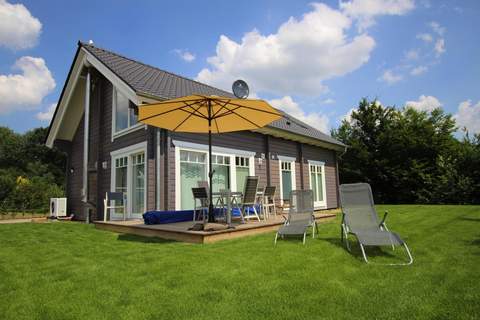 Ferienhaus 102 qm - Ferienunterkunft in Zarrentin (6 Personen)