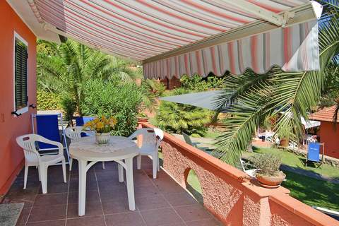 Apartments Villa Franca, Capoliveri-Bilo 3- piano terra o primo piano - Appartement in Capoliveri (3 Personen)