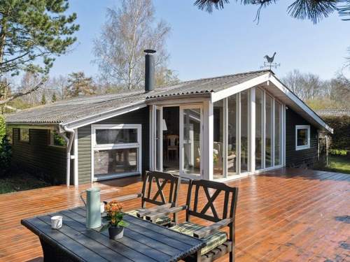 Ferienhaus Gisella - 200m from the sea