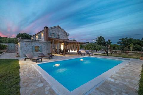 Villa Jerolim - Ferienunterkunft in Posedarje (8 Personen)