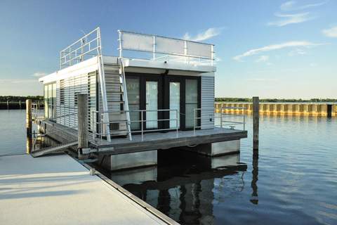 Houseboat Floating House 