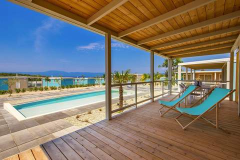 Mobile Homes Omisalj-Mobilhome DELUX Pool - Ferienunterkunft in Omisalj (4 Personen)