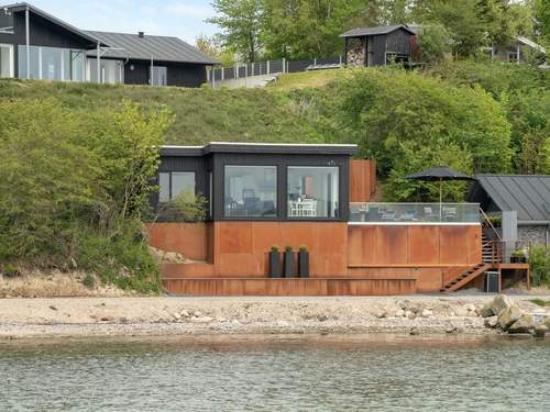 Ferienhaus Florinda - 10m from the sea