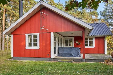 Ferienhaus in Aakirkeby (6 Personen)