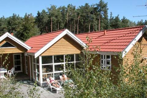 Ferienhaus in Aakirkeby (10 Personen)