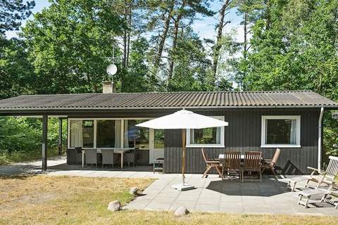 Ferienunterkunft in Aakirkeby (4 Personen)