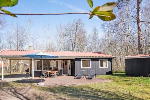 Ferienunterkunft in Aakirkeby (4 Personen)