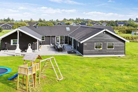 Ferienunterkunft in Idestrup (24 Personen)