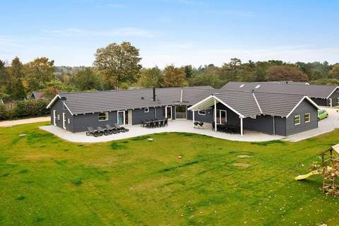 Ferienunterkunft in Tisvildeleje (18 Personen)