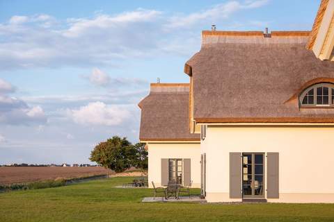 Reetvilla Premium 6 Personen - Ferienunterkunft in Dranske (6 Personen)