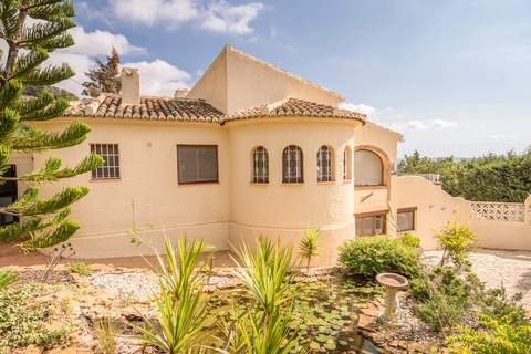 Villa Fairmont - Ferienunterkunft in Javes (11 Personen)