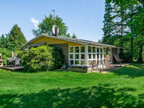 Ferienhaus Tjure - 500m from the sea