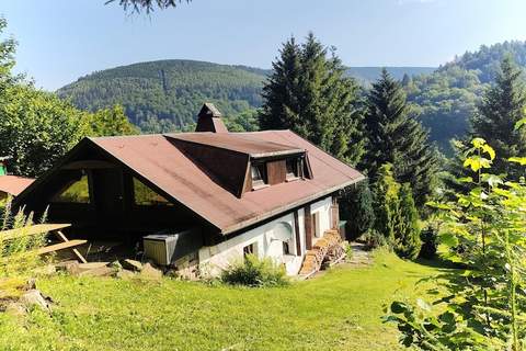 Am Hermannsberg - Ferienunterkunft in Oberschönau (5 Personen)