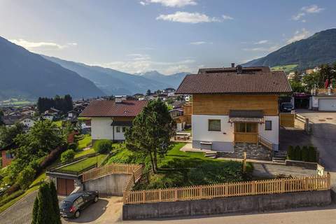 Ferienhaus Marienbergl - 6 Personen - Ferienunterkunft in Fügen (6 Personen)