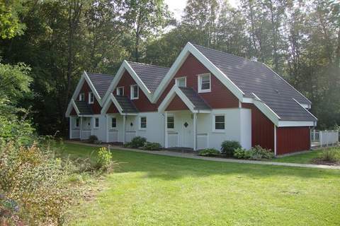 Familienhaus am Wald - Ferienunterkunft in Bad Saarow (14 Personen)