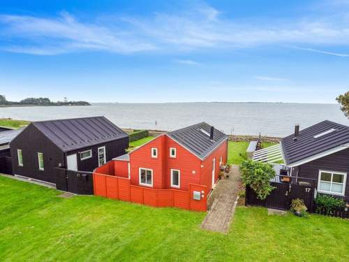Ferienhaus Evelin - 20m from the sea