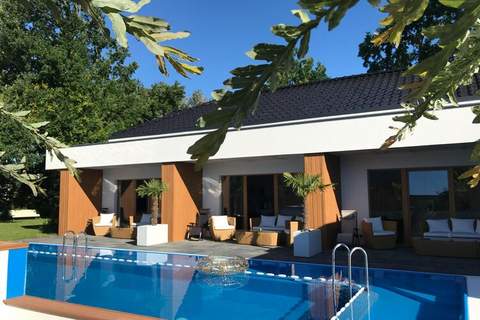 Dom z prywatym basenem i saunÃ„Â…  w Swinoujsciu dla 16 osÃ³b - Ferienhaus in Swinoujscie (16 Person