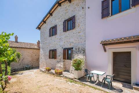 Fonni Giallo - Ferienhaus in Sellano (2 Personen)