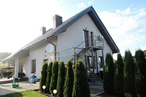 Komfortowy apartament z basenem i ogrodem dla 6 osób w Stepniczce - Ferienunterkunft in Stepniczka (6 Personen)