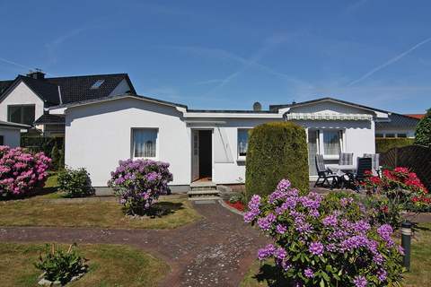 Bungalow B2 - Ferienunterkunft in Zinnowitz (4 Personen)