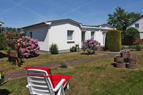 Bungalow B4 - Ferienunterkunft in Zinnowitz (2 Personen)
