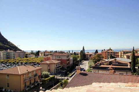 Residence Doria, Garda-Bilo 5 - Ferienunterkunft in Garda (4 Personen)