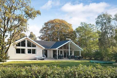 Ferienhaus in Dronningmølle (16 Personen)