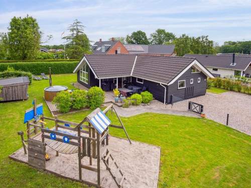 Ferienhaus Alpa - all inclusive - 600m from the sea  in 
Juelsminde (Dnemark)