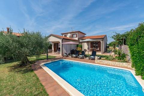 Villa Lucas - Ferienunterkunft in Novigrad (8 Personen)