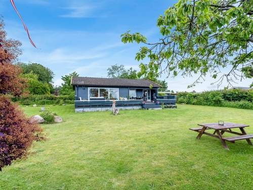 Ferienhaus Rico - 200m from the sea