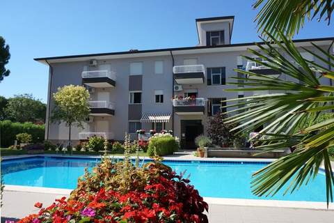 RAFFAELLO 1 int 3 tipo C  con piscina - Ferienhaus in Caorle (6 Personen)