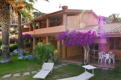 Holiday residence Costa Rei - Terraced House  Pentalocale Villaggio Baiazzurra Holidays - Ferienhaus in Costa Rei (10 Personen)