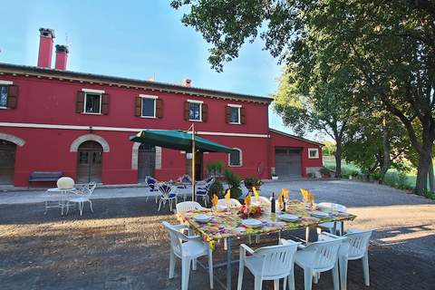 Casa Lella - Ferienunterkunft in Serrungarina (9 Personen)