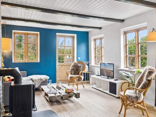 Ferienhaus Hughlek - 1.5km from the sea